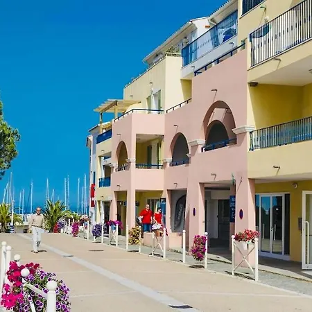 Διαμέρισμα Vue Mer Avec Piscine Sari-Solenzara
